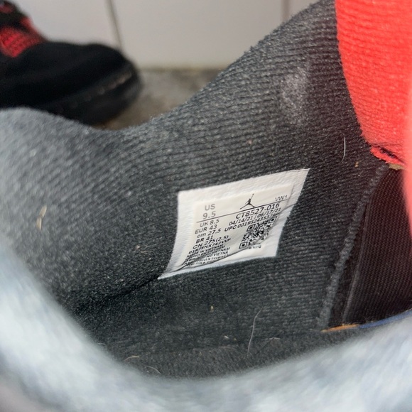 Jordan 4 Red Thunders, size 9.5 - Picture 5 of 6